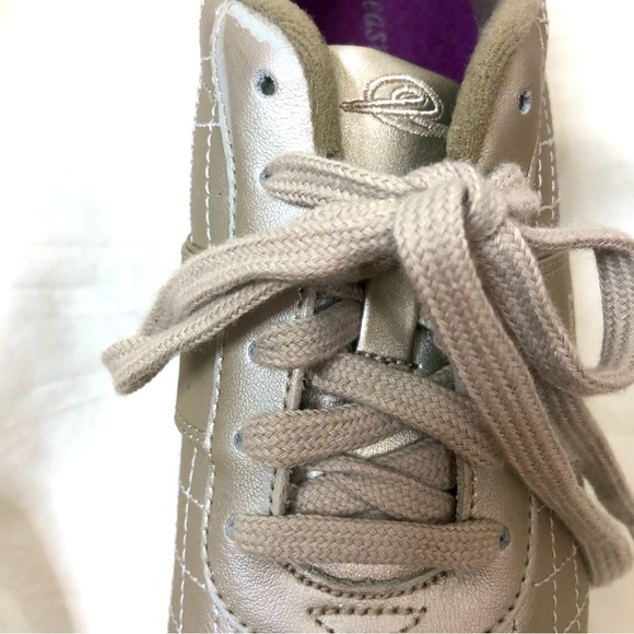 Easy Spirit Feel Alive Fitness Walking Shoes Champagne Gold Tan 8N - Picture 5 of 9